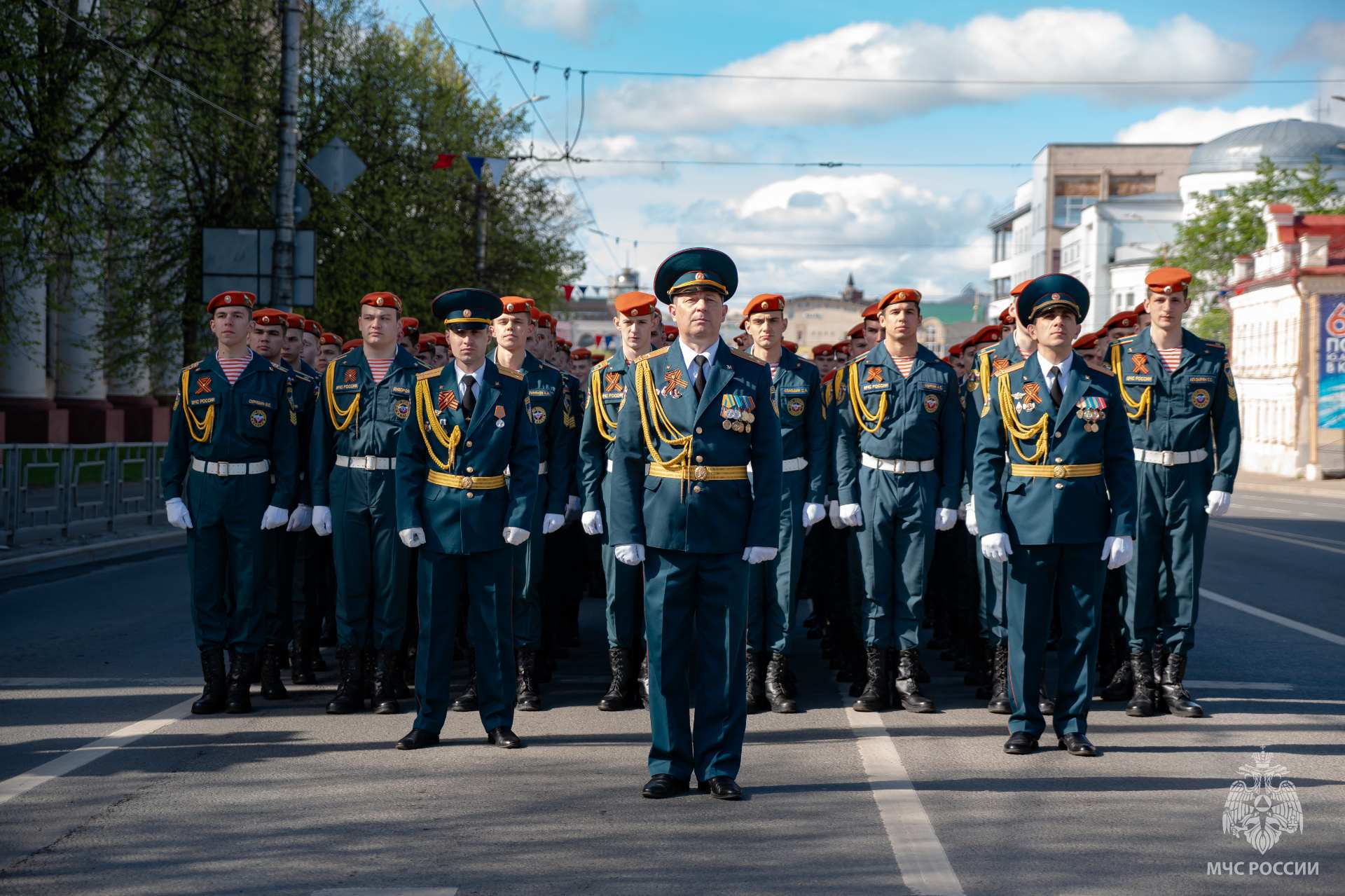  В едином строю 