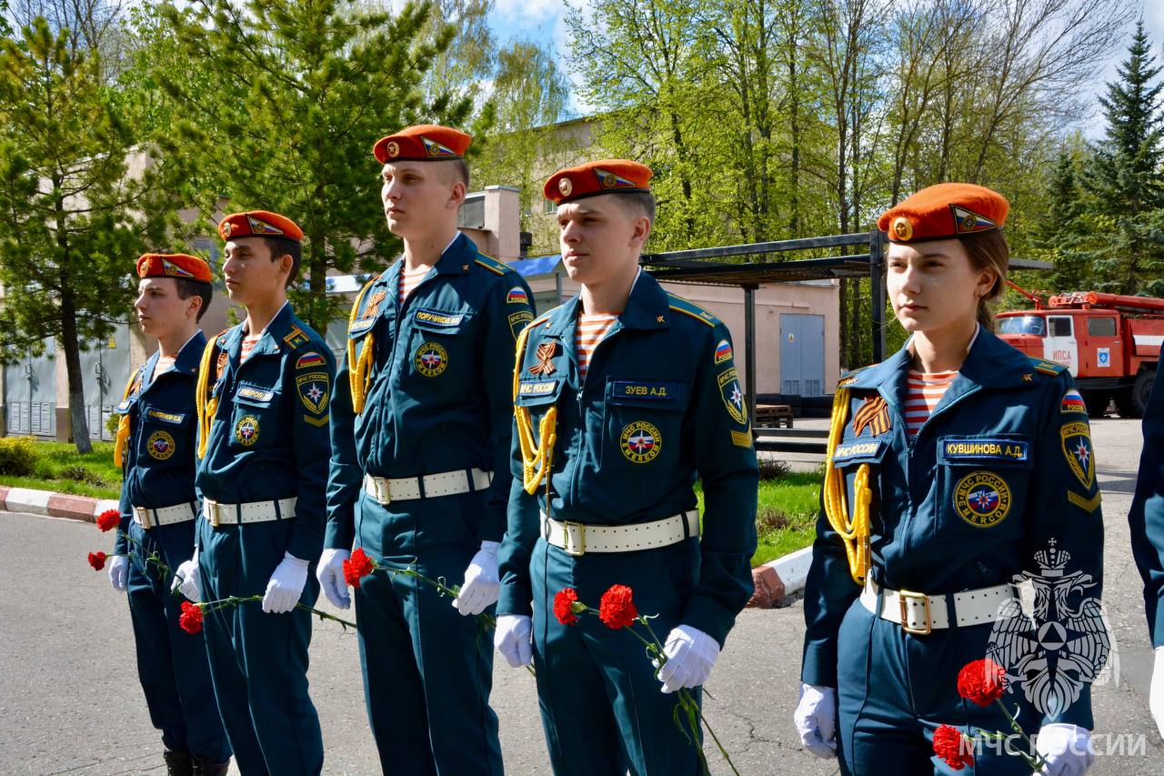 Курсанты почтили память ветеранов