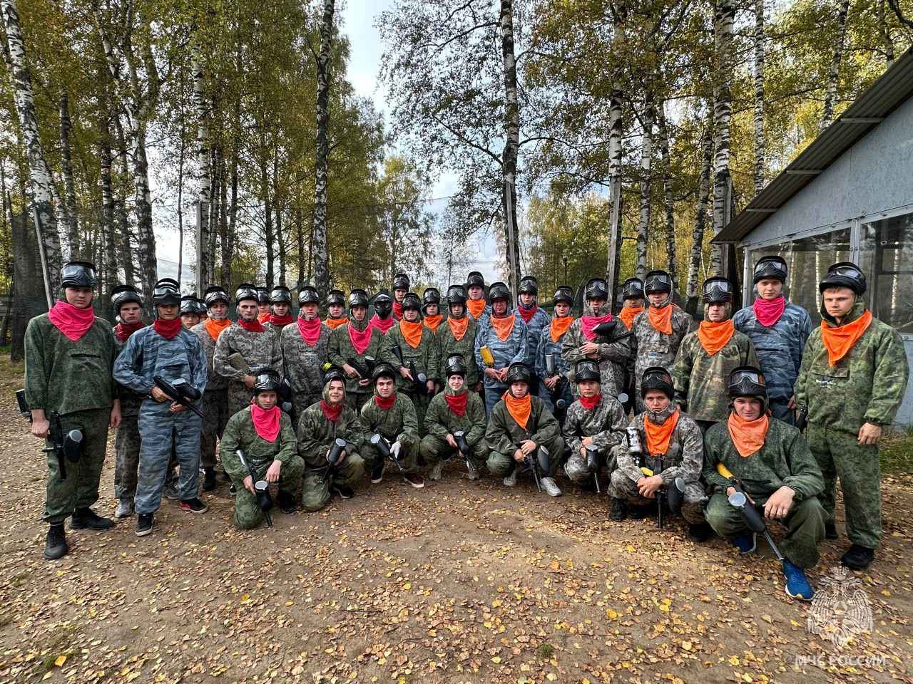 Курсанты академии испытали себя в пейнтбольном сражении