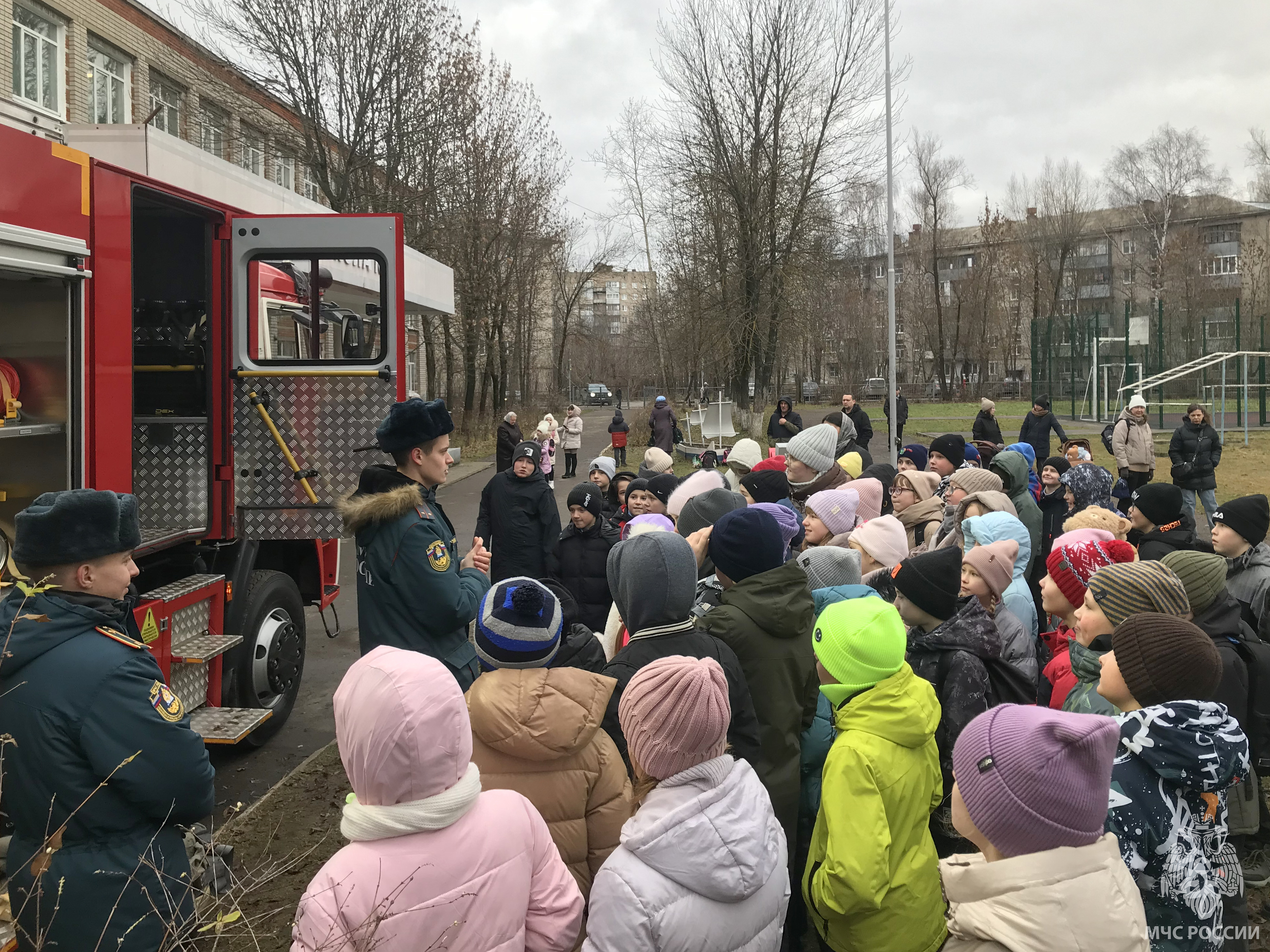 Первое знакомство с пожарным делом