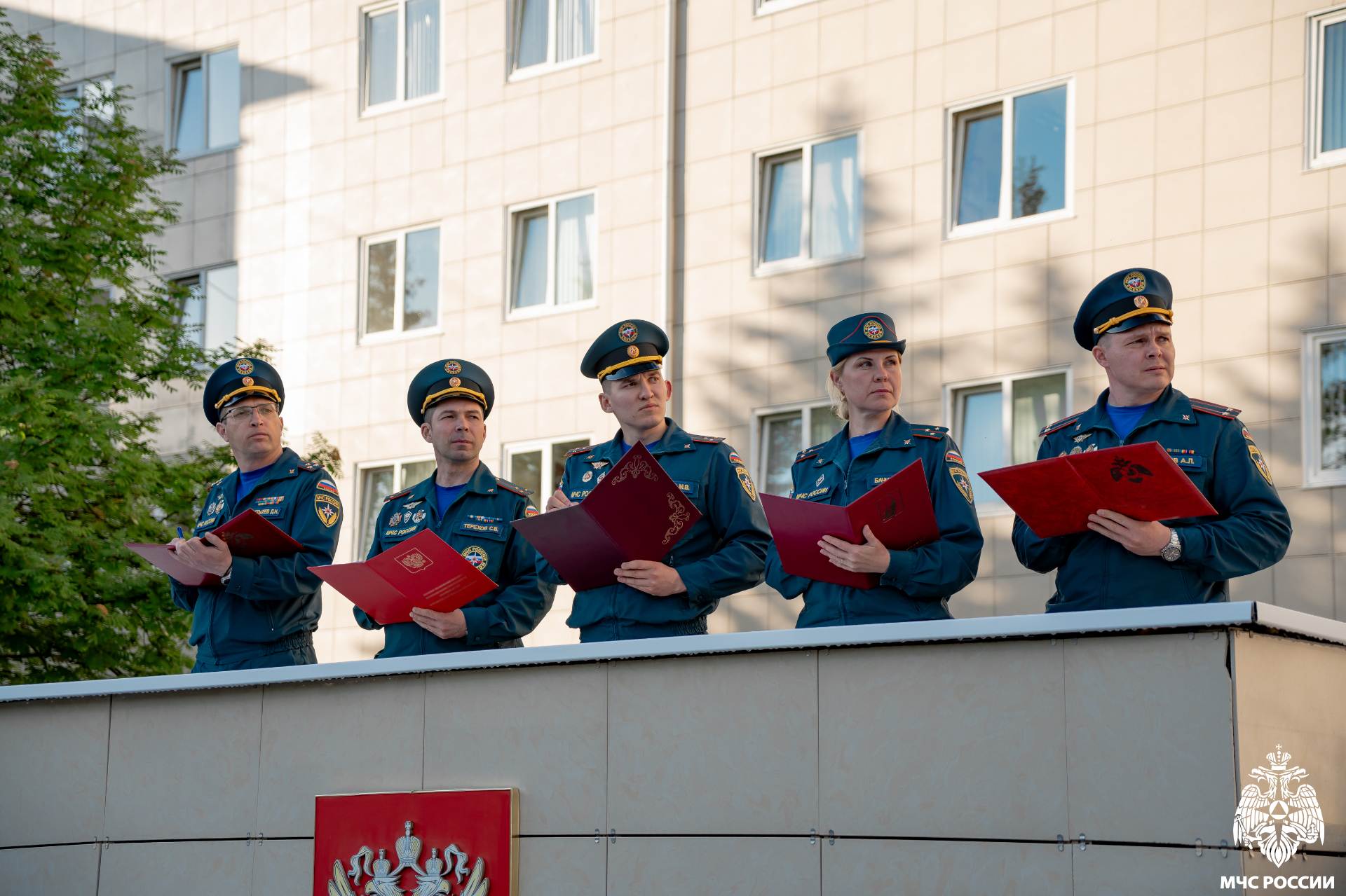С песней в сердце