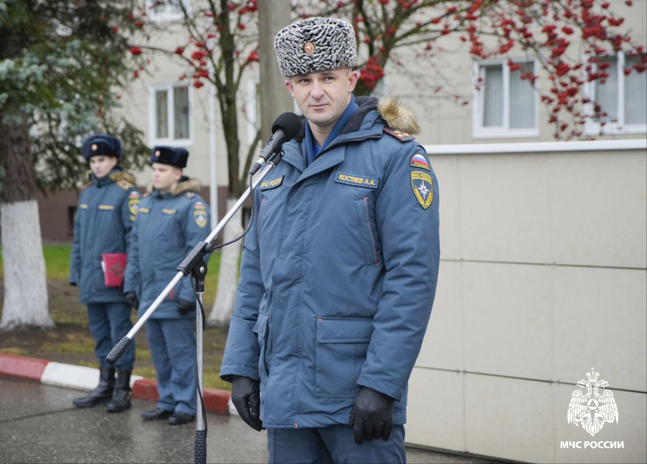 Единым строем — к единству нации!