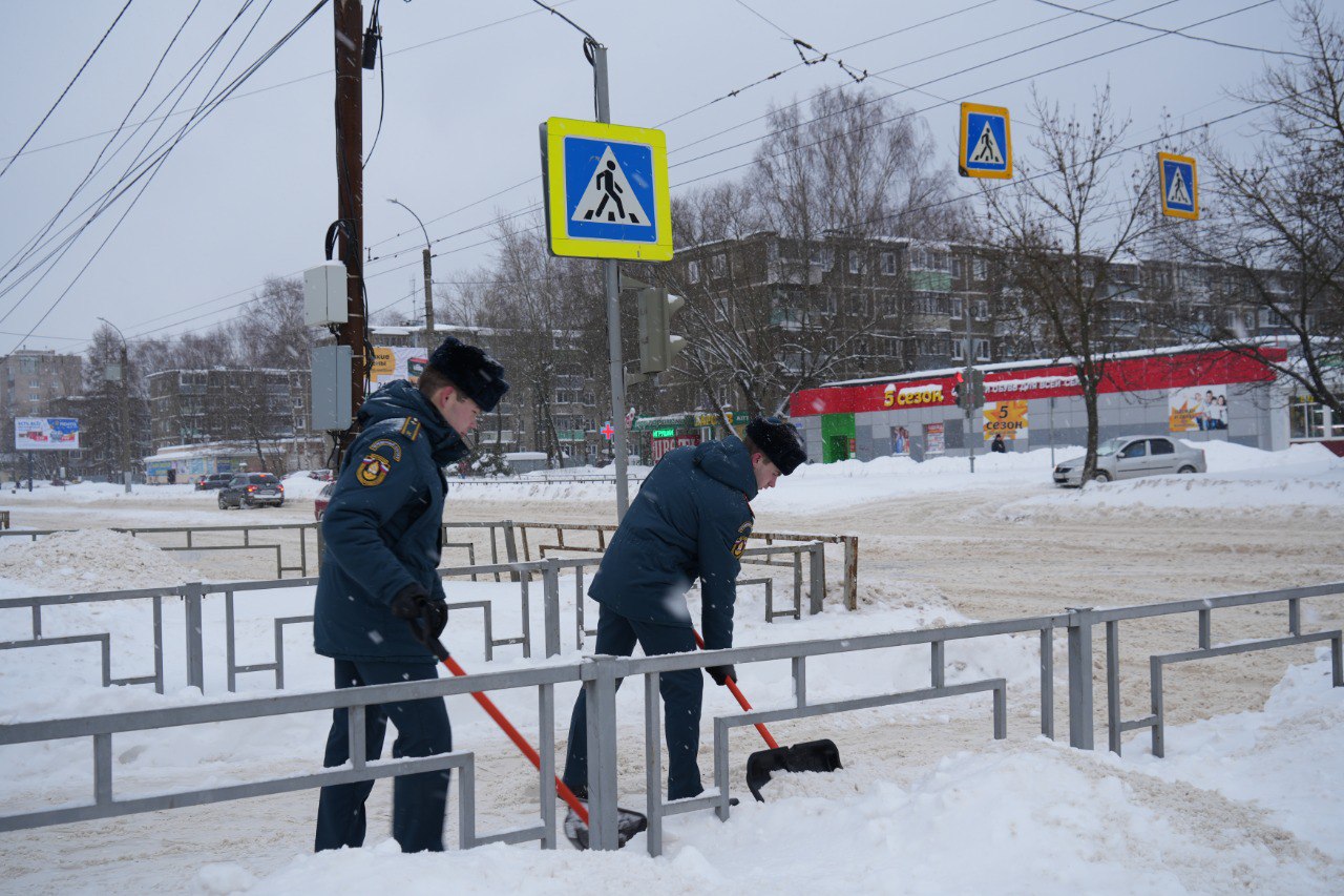 18 24 декабря. Безопасность в городе. Безопасность на снегу. Кантики снега в ИПСА Иваново.
